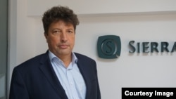 Consultantul în insolvențe Ovidiu Neacsu spune că măsurile fiscale prividind impozitarea ar trebui să fie echilibrate, astfel încât companiile să nu mai caute ele soluții de optimizare fiscală cum ar fi mutarea veniturilor în alte țări. 