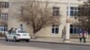 Paýtagtda polisiýa içerki migrantlary tutup, pagta ýekelemek işlerine ugradýar