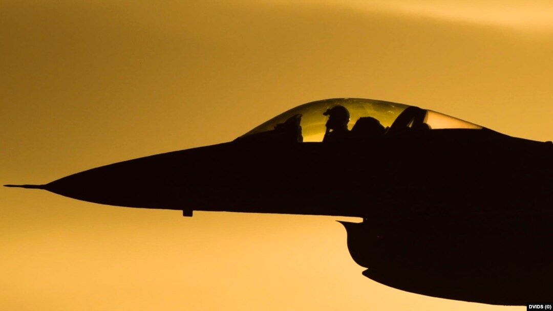 Изтребител F-16 излита за тренировъчно учение на военновъздушните сили на САЩ, 8 юни 2017 г. Снимката е илюстративна.
