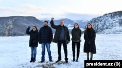 Ադրբեջանի նախագահական ընտանիքը Շուշիում, դեկտեմբեր, 2021թ.