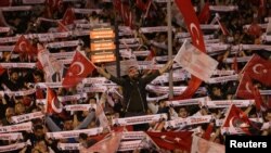 Türkiýäniň oppozision partiýasynyň tarapdarlary. Türkiýe 
