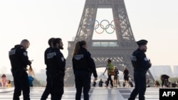 Autoritățile franceze au mobilizat zeci de mii de polițiști, soldați și gardieni care să asigure securitatea din timpul Jocurilor Olimpice.