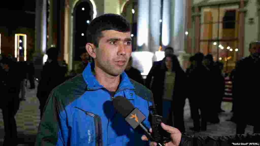 Встреча спасателей КЧС Таджикистана в душанбинском аэропорту 
