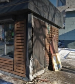 Один из пострадавших от поджогов павильонов в Благовещенске.