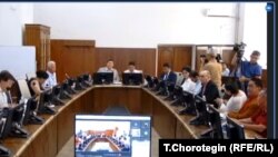 “Кыргыз-казак элдеринин тагдырлаш тарыхы жана алакалаш келечеги” аттуу кыргыз-казак тарыхчылар шеринеси. КУУ, Бишкек. 27.6.2023. 