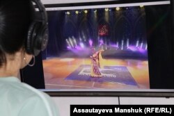 Sungat ussady Rukiýa Farhadowanyň gurnamasy