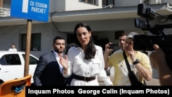 Primarul Sectorului 1 Clotilde Armand a fost audiată ca suspect într-un dosar de incompatibilitate