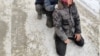 «Заставили ползти гуськом, некоторых поставили на колени». Рейд против мигрантов в Екатеринбурге и реакция властей КР