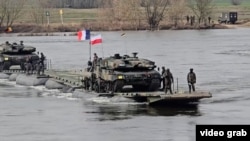 «Посылаем сигнал»: НАТО проводит крупные военные учения в Польше, недалеко от российской границы (архивное иллюстративное фото)