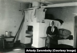 Дім жінки в селі Андріївка, Амурський округ, 1928 рік