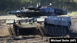 11 січня Польща заявила про рішення передати Україні роту танків Leopard