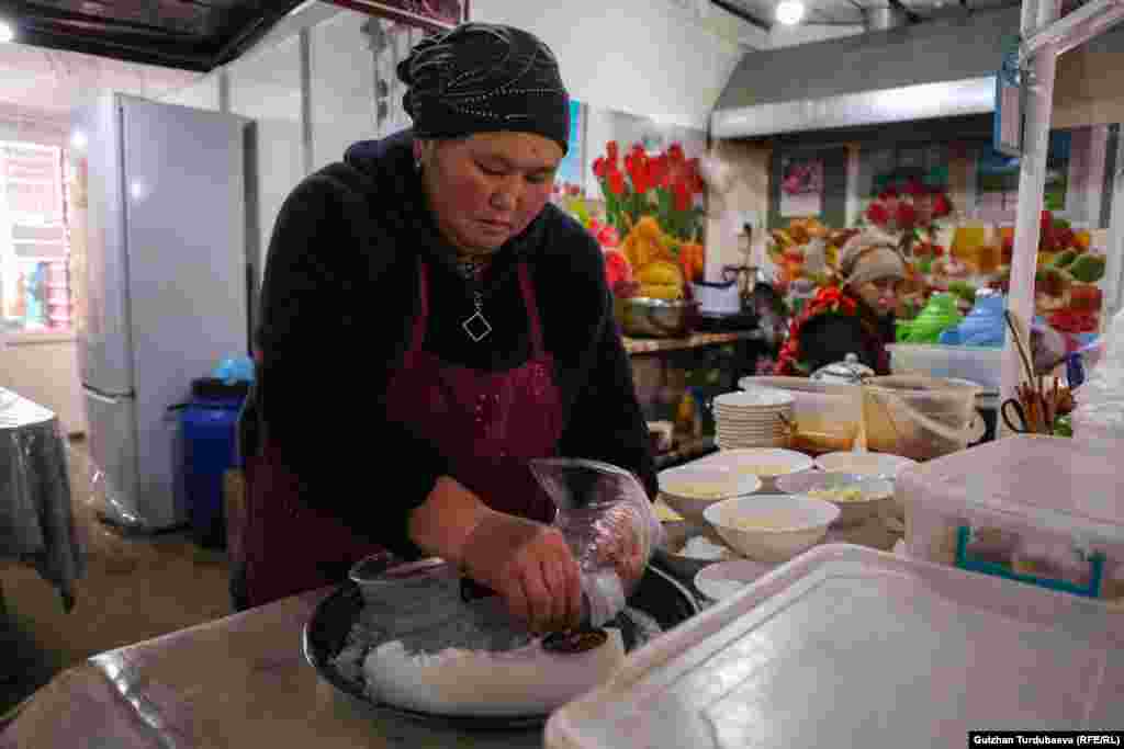 Диля Сыдыкованын айтымында, крахмалды уюта билүү да чеберчиликти талап кылат. 