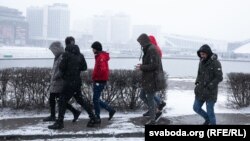 Migrantlar. Minsk, 2021.
