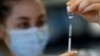 Pfizer і BionTECH анонсували розробку вакцини, адаптованої до «омікрону», після того, як визнали, що їхній оригінальний препарат від COVID-19 не забезпечує повного захисту від цього варіанту