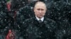 Кремљ размислува за вработување службеници што ќе ја шират руската вистина меѓу административците