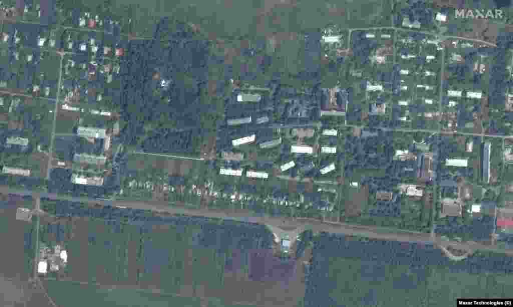 Супутникове фото передмістя Бахмута 1 серпня 2022 року. Satellite image ©2023 Maxar Technologies