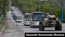 «Ազովստալ»-ի պաշտպանների գերեվարումը, Մարիուպոլ, մայիս, 2022թ.
