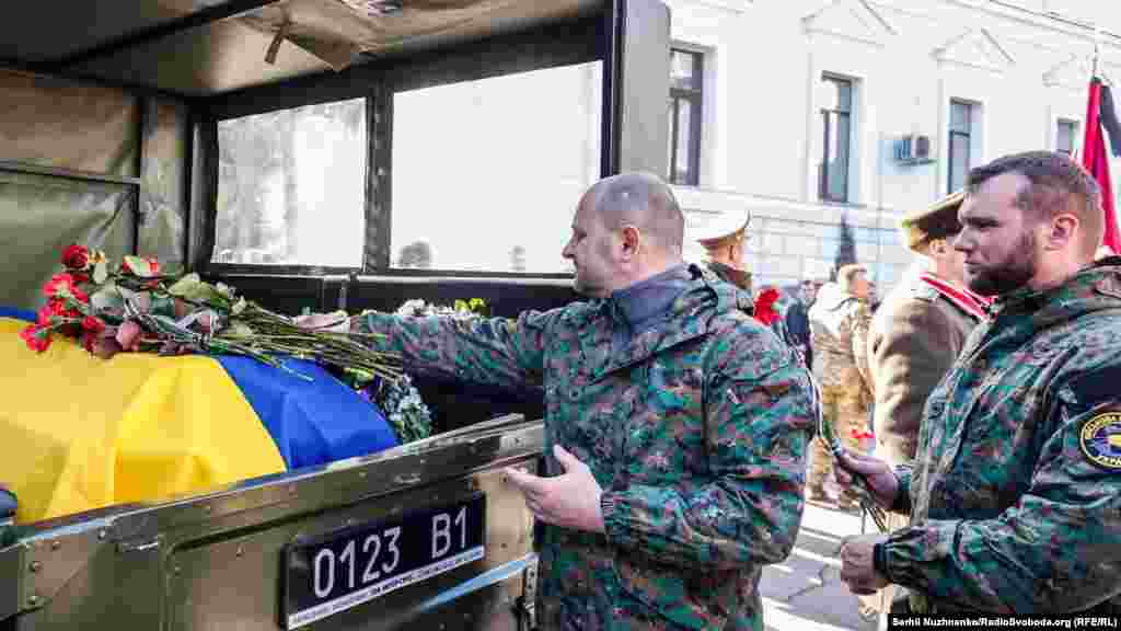 Поховали Антона Сидорова на Лук'янівському кладовищі Києва на Алеї почесних поховань