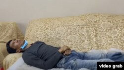 Чолпонбек Сыдыковду казак күч органдары 8-январда Бишкекке баратканда Алматынын чыга беришинен кармап алышкан. 