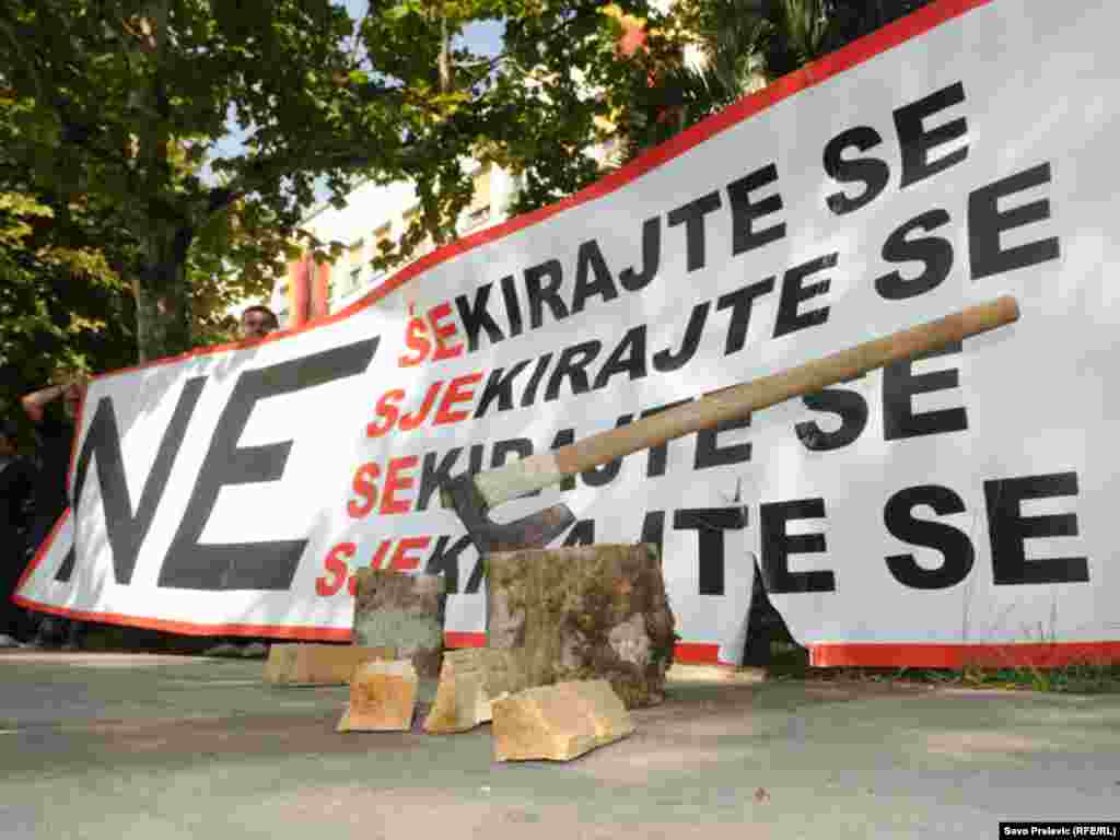 Crna Gora - Performans MANS-a u Podgorici, 23.09.2011.