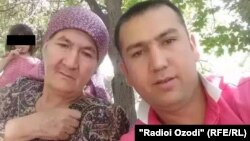 Истад Курбонова с сыном. Фото из семейного альбома