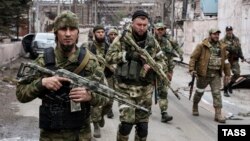 Мариуполера металлургин комбинат ДНР-н а, Оьрсийчоьнан а эскархоша дIалаьцначул тIаьхьа цуьнан дозана тIехь бу кадыровхой. 2022 шр, оханан-бутт