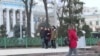 Почему штрафы за плевки вызывают недовольство кыргызстанцев