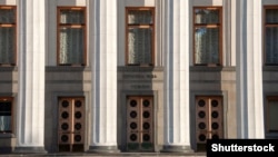 За рішення проголосували 259 парламентарів, проти – вісім, 28 утрималися