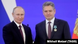 Уладзімір Пуцін і ўзнагароджаны Мікалай Малінаў
