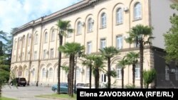 На сессии парламента были обсуждены проекты законов о бюджетах внебюджетных фондов Абхазии на 2018 год