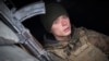 <strong>&laquo;Анархіст&raquo;</strong><br />
<br />
Його Радіо Свобода зустріло на передових позиціях під Маріуполем. Він матрос морської піхоти.&nbsp;<br />
<br />
Про те, як і де готують таких офіцерів, як він, можна почитати <a href="https://dchtrsa0h4spm.cloudfront.net/a/29465604.html" target="_blank">тут</a>.&nbsp;