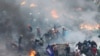 Несуть поранених...Майдан незалежності. Київ. Події Революції гідності. 20 лютого 2014 року 