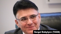 Александр Жаров