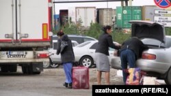 Türkmen-özbek serhedi. Bezeg suraty