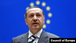 اردوغان هشدار داد که ممکن است برای مقابله با کردها به عراق نیروی نظامی اعزام کند.