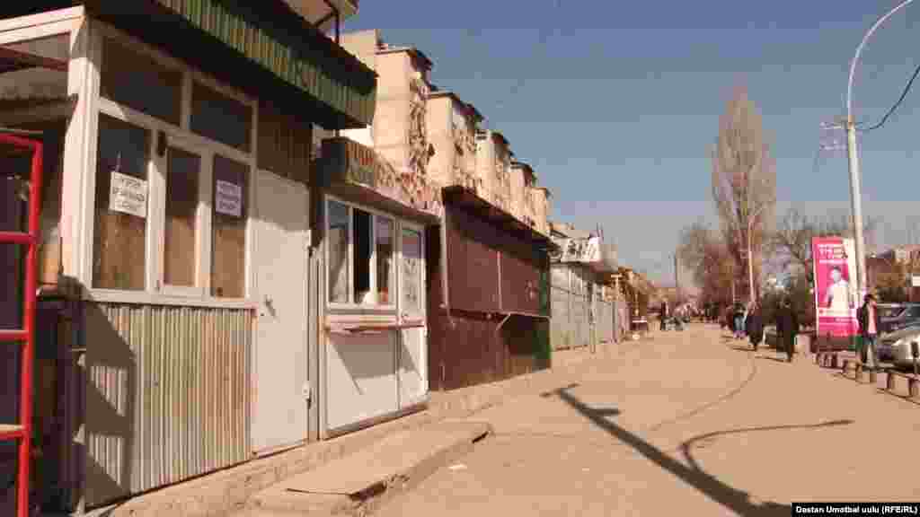 Ош шаарында базардагы ун сатуучу жайлар 15-март күнү жабык турду. 