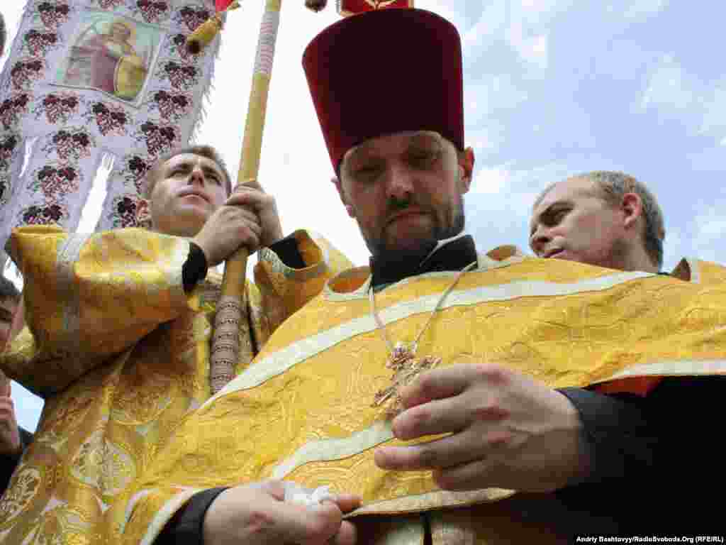 У Києві відзначають день Хрещення Київської Русі.