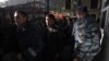Иллюстративное фото - проверка документов у мигрантов, Москва, 7 октября 2011 года.