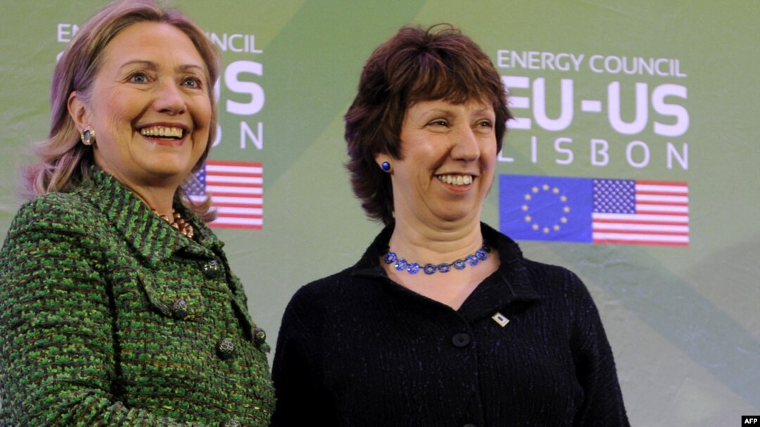 Hilary Clinton i Catherine AshtonSecretary of St