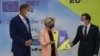 29,9 miliarde de euro este suma pe care ar urma să o primească România în cadrul PNRR. Pentru aceasta însă trebuie să îndeplinească obiectivele și reformele la care s-a angajat. Foto: Președintele CE, Ursula von der Leyen, anunță la București aprobarea PNRR în 27 septembrie 2021.