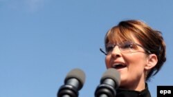 سخنان خانم پی لین از سوی باراک اوباما به عنوان سخنانی کوچه و بازاری مورد انتقاد قرار گرفته اند. (عکس: epa)