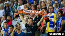 «Динамо» та «Шахтар» продовжують боротьбу за чемпіонство