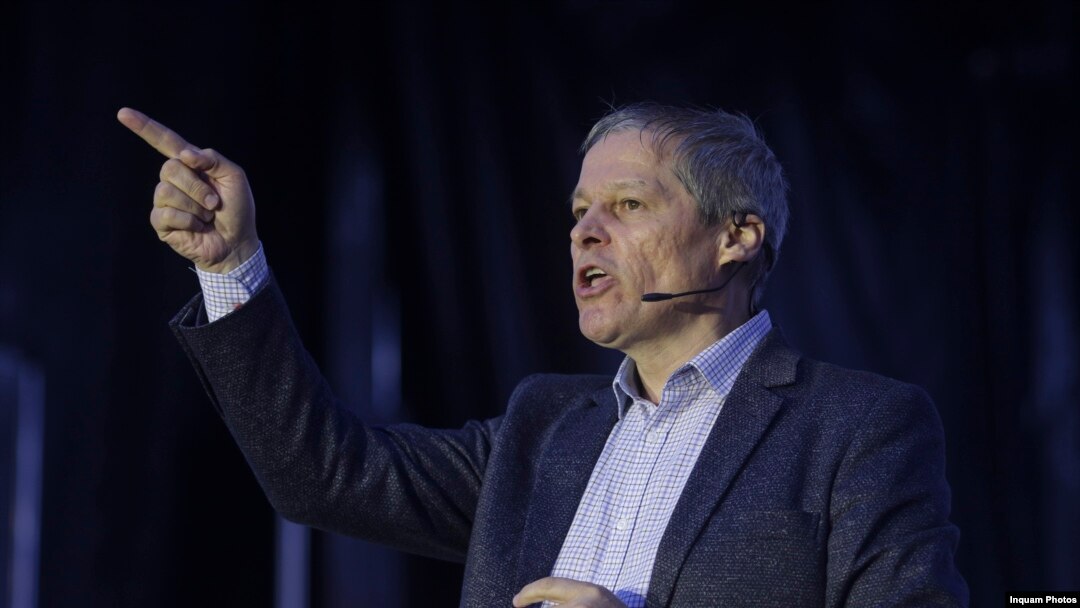 Dacian Cioloș spune că singura soluție este modificarea Constituției