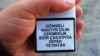Türkmenistanda satylýan çilimiň gabyndaky duýduryş. Arhiwden alnan surat.