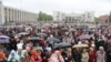 Площадь Ала-Тоо, Бишкек, 24 апреля 2013 года.