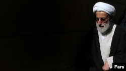 خطیب نمازجمعه تهران می‌گوید که مصوبه مجلس به معنای تصویب اجرای برجام در ایران نیست.