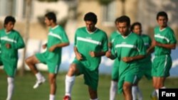 نوهرا، دستيار مدير مسابقات کنفدراسيون فوتبال آسيا: ايران يک قدرت سنتی است و به اين مسابقه ها راه يافته است، ما نمی خواهيم بزرگترين جام آسيايی« ای اف سی» بدون آنان باشد.