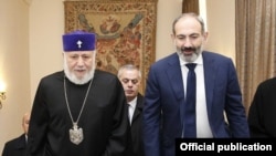 Ամենայն Հայոց կաթողիկոս և վարչապետ Նիկոլ Փաշինյան, նոյեմբեր, 2018թ.