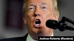 Дональд Трамп називав телеканали NBC, ABC, CBS і CNN, а також газету NYT «ворогами народу»
