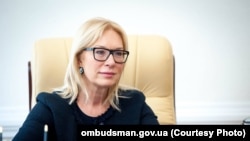 Людмила Денісова домоглася звільнення моряка